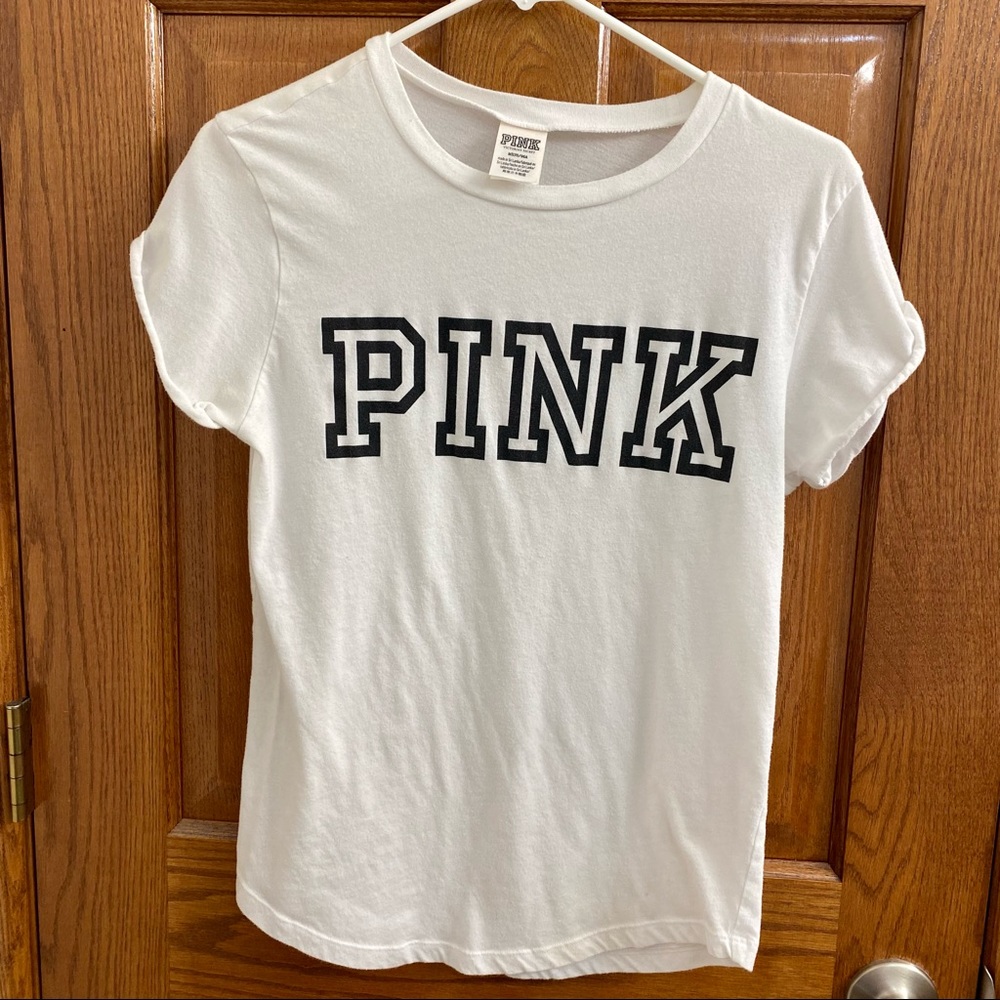 Victoria’s Secret Pink Classic Logo T-shirt